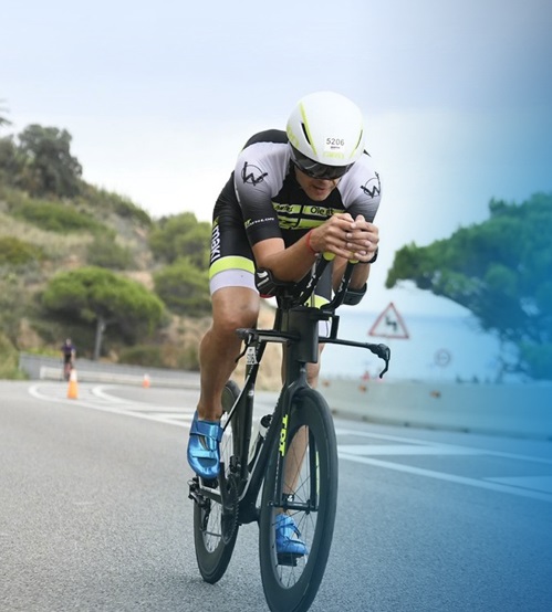Ari en route to Ironman 2022