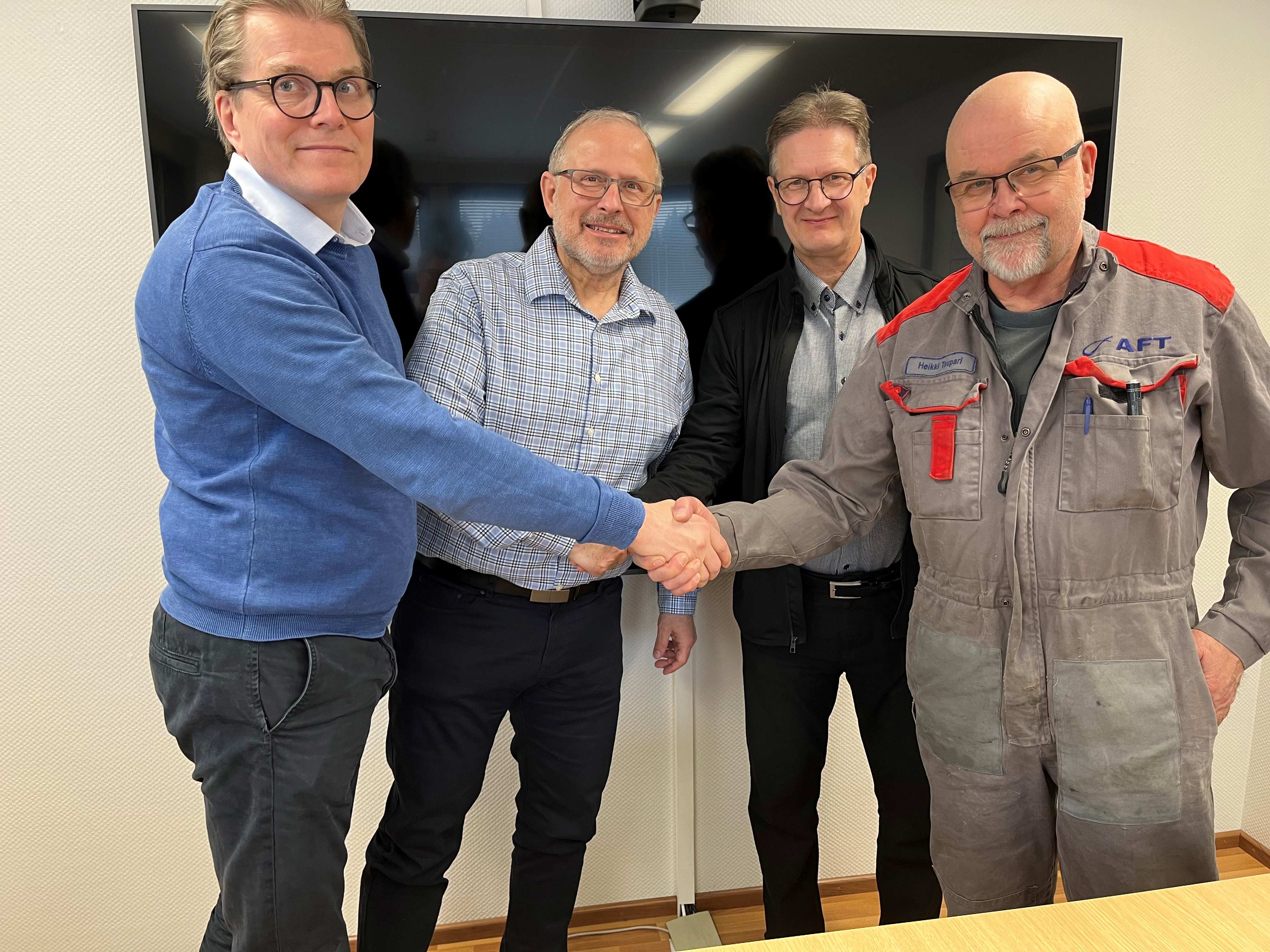 Celebrating 40+ years of service for Kari Kinnunen and Heikki Tsupari